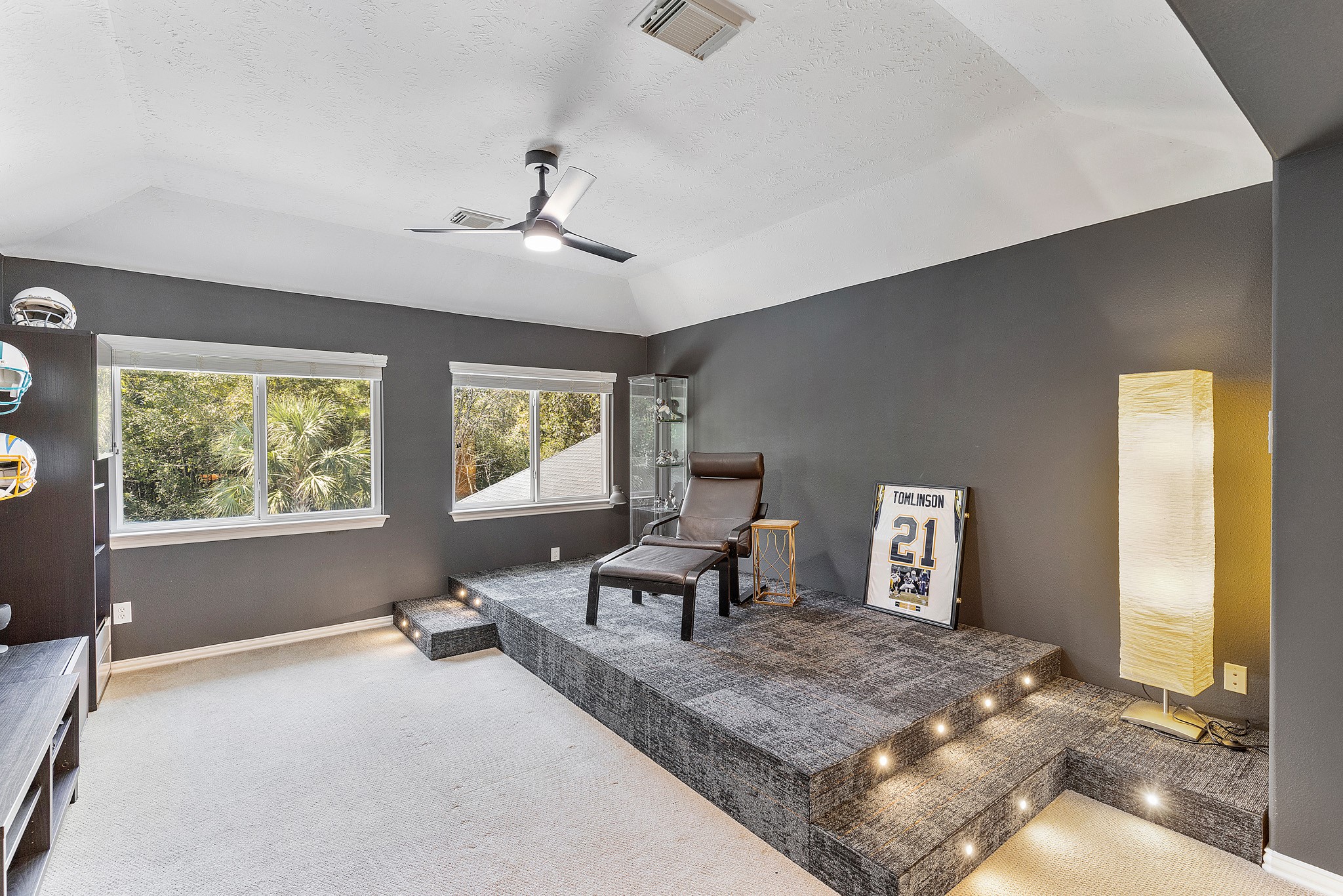 30 South Dulcet Hollow Circle Spring, TX 77382 - Photo 27 of 36 a living room with furniture and a window