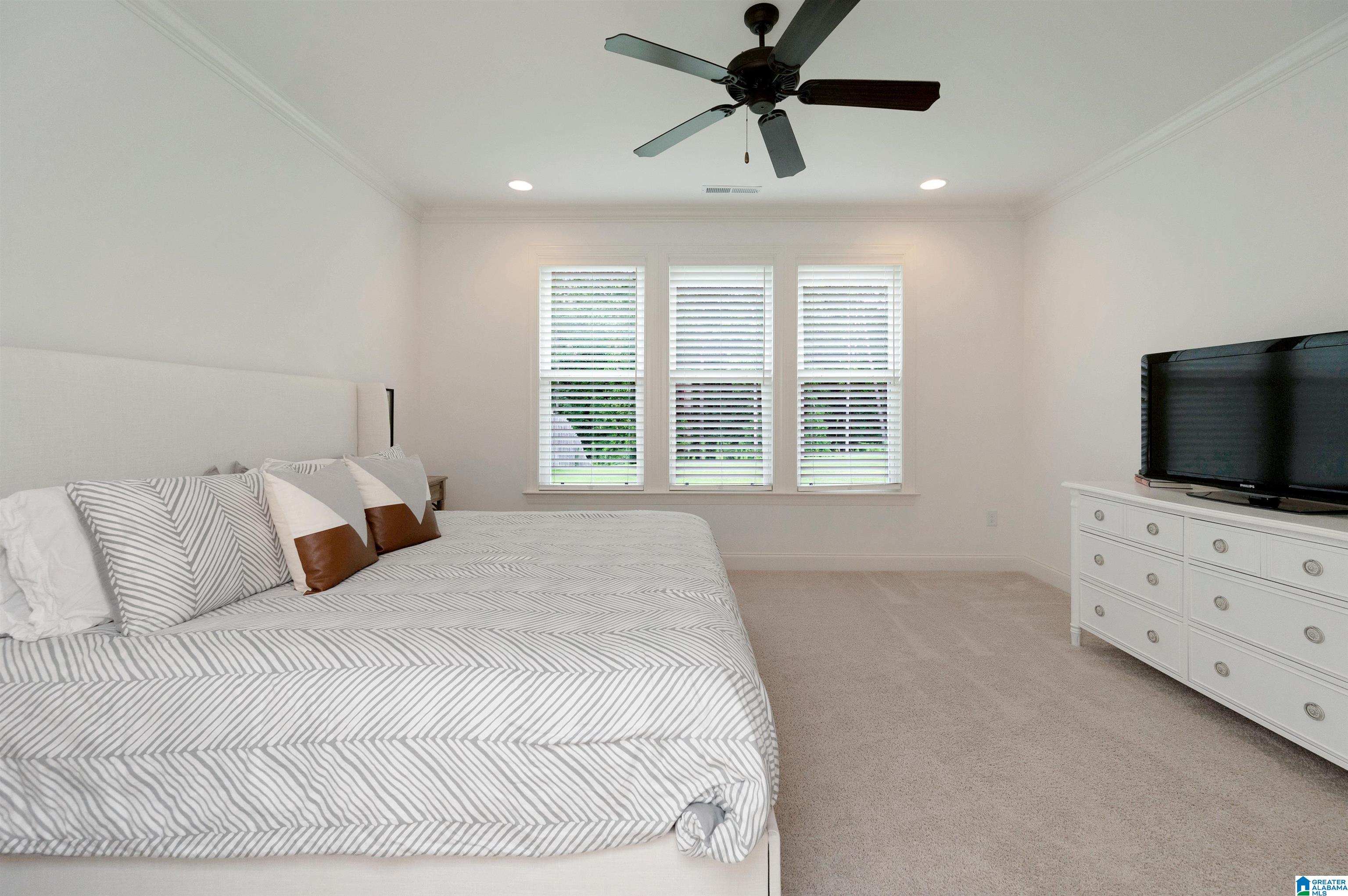 325 Kinross Cove Pelham, AL 35124 - Photo 27 of 48