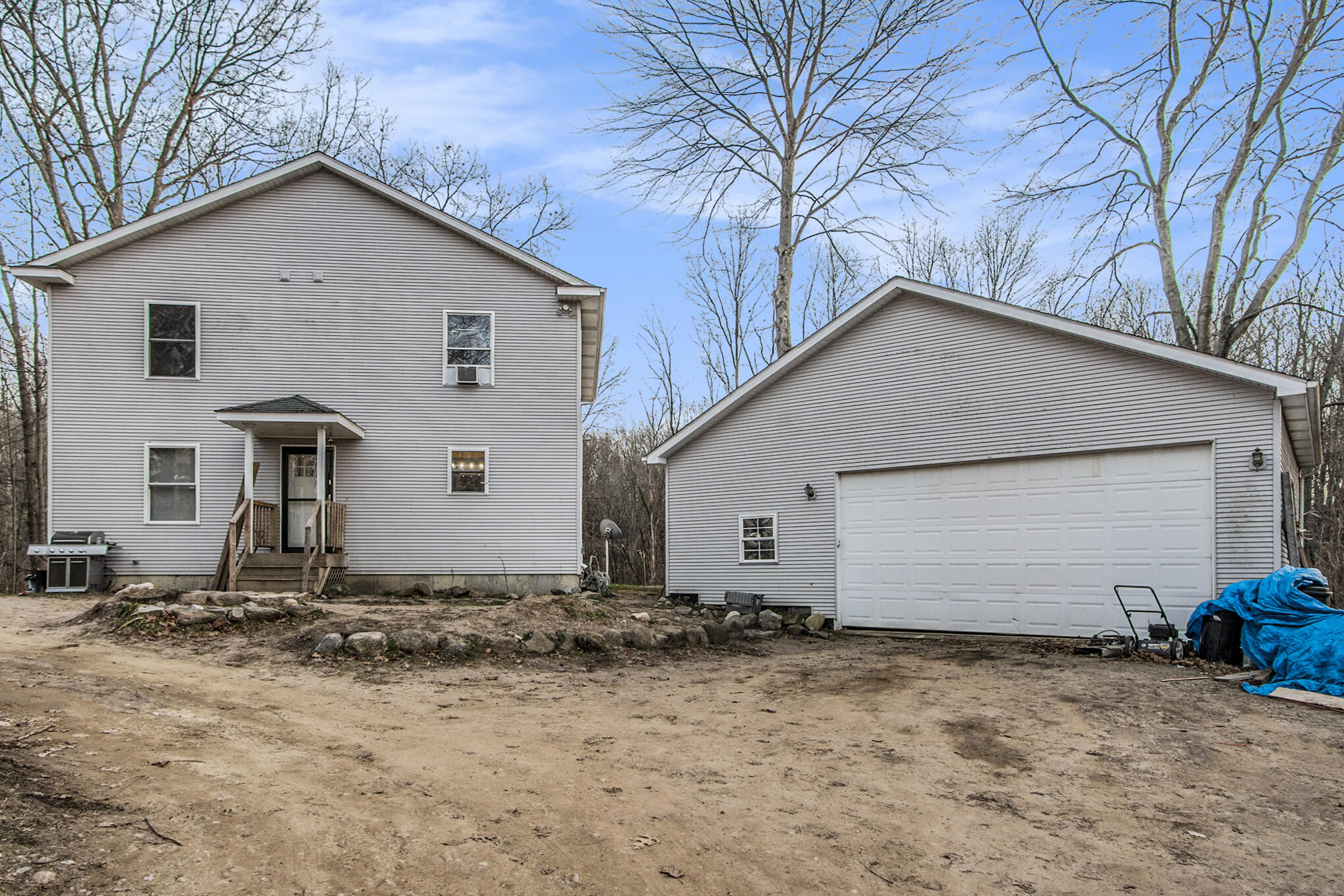 10811 Floating Bridge Road Marcellus, MI 49067 - Photo 2 of 16 10811 Floating Bridge Rd