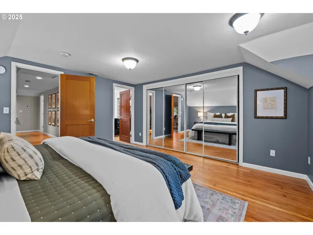 $1,150,000 | 533 Northeast Fargo Street, Portland, OR 97212