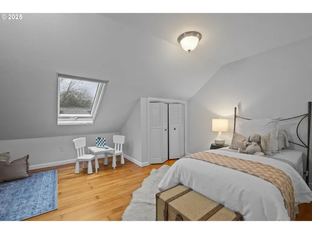 $1,150,000 | 533 Northeast Fargo Street, Portland, OR 97212