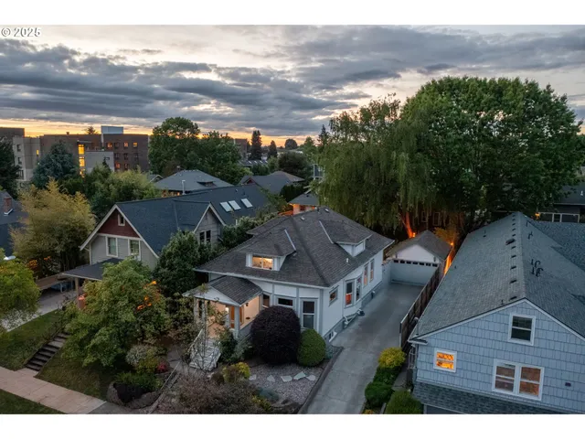 $1,150,000 | 533 Northeast Fargo Street, Portland, OR 97212