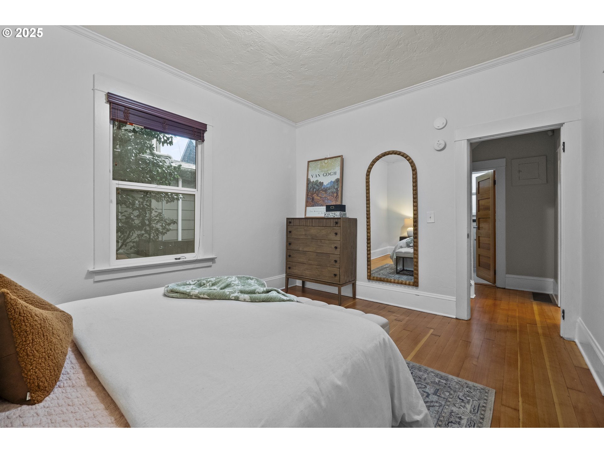 533 Northeast Fargo Street Portland, OR 97212 - Photo 26 of 46 Bedroom
