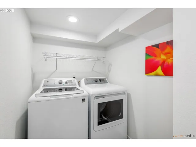 $1,150,000 | 533 Northeast Fargo Street, Portland, OR 97212