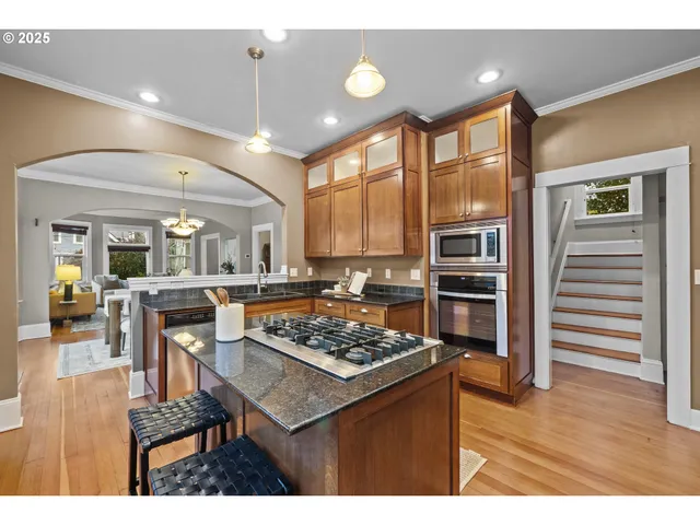 $1,150,000 | 533 Northeast Fargo Street, Portland, OR 97212
