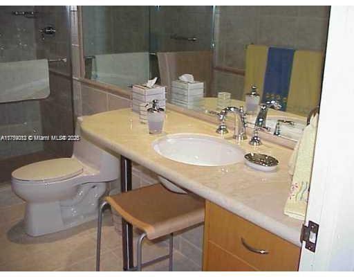 881 Ocean Drive, Unit 22F Key Biscayne, FL 33149 - Photo 12 of 19