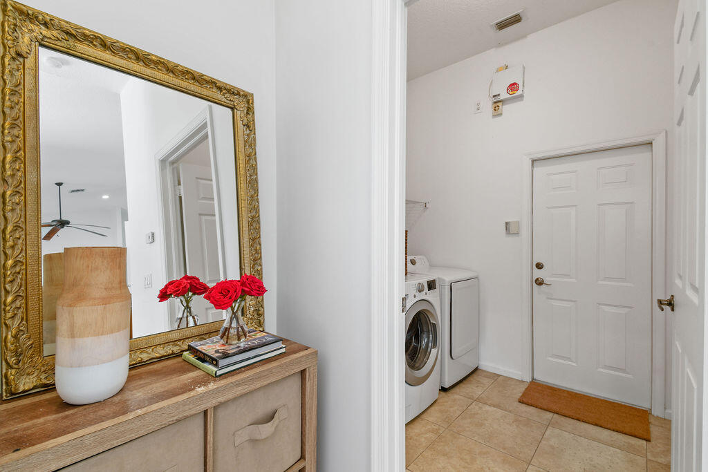 10792 Randolph Siding Road Jupiter, FL 33478 - Photo 54 of 55 a view of living room