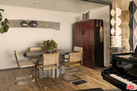 $1,599,000 | 6190 Temple Hill Drive, Los Angeles, CA 90068