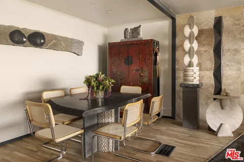 $1,599,000 | 6190 Temple Hill Drive, Los Angeles, CA 90068