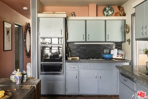 $1,599,000 | 6190 Temple Hill Drive, Los Angeles, CA 90068