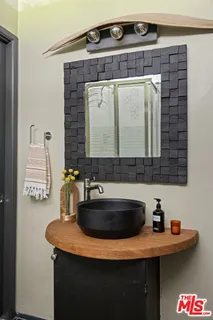 $1,599,000 | 6190 Temple Hill Drive, Los Angeles, CA 90068