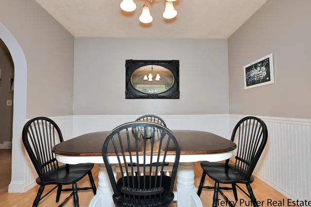 $205,900 | 176 Cherry Street, Sparta, MI 49345