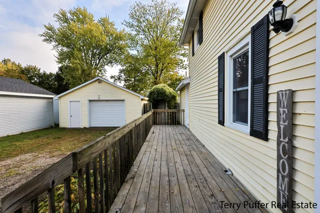 $205,900 | 176 Cherry Street, Sparta, MI 49345