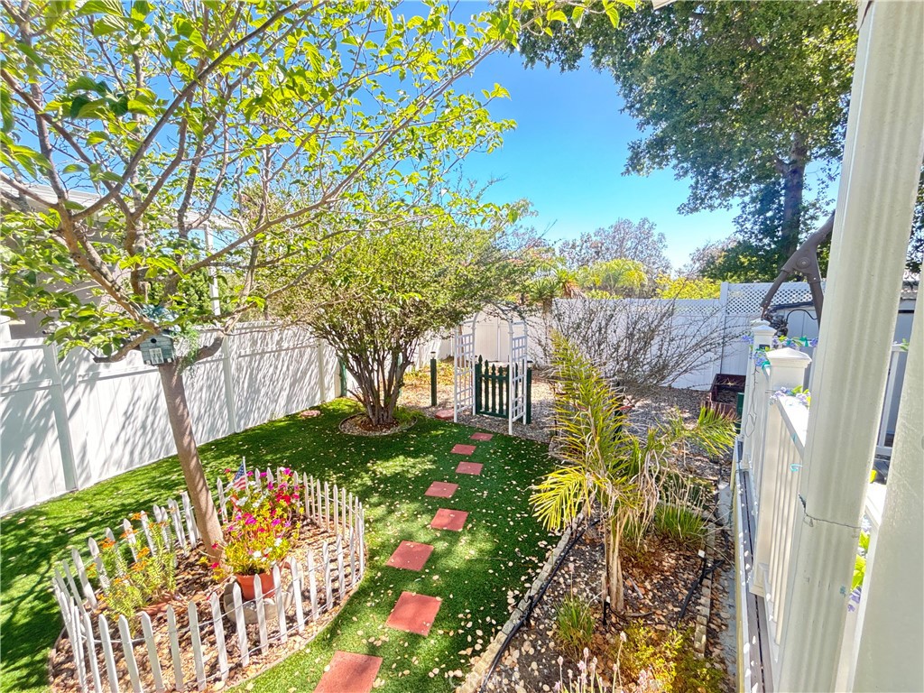 31130 South General Kearny Road, Unit 172 Temecula, CA 92591 - Photo 26 of 49 Fenced Yard