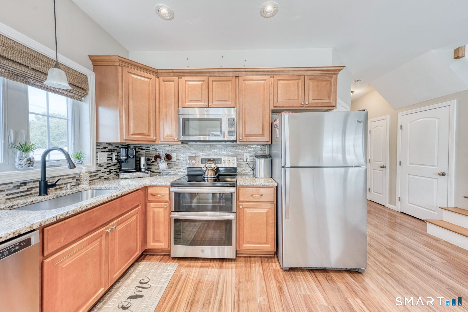 25 Sutton Road Rocky Hill, CT 06067 - Photo 15 of 37