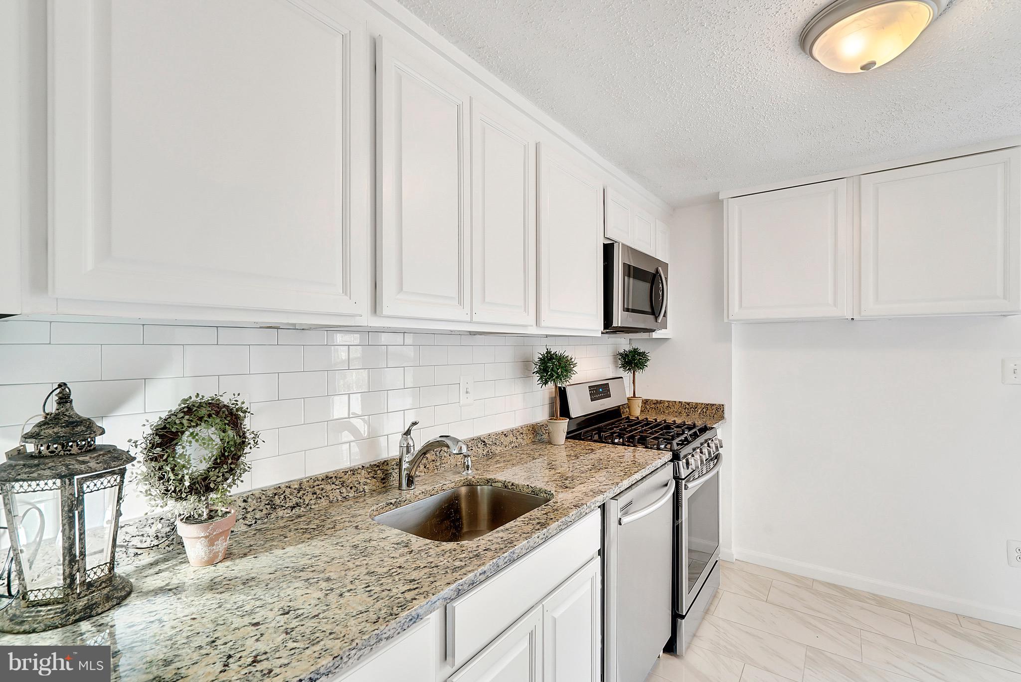 3200 Napper Road Alexandria, VA 22306 - Photo 12 of 37 Brand New Granite Countertops