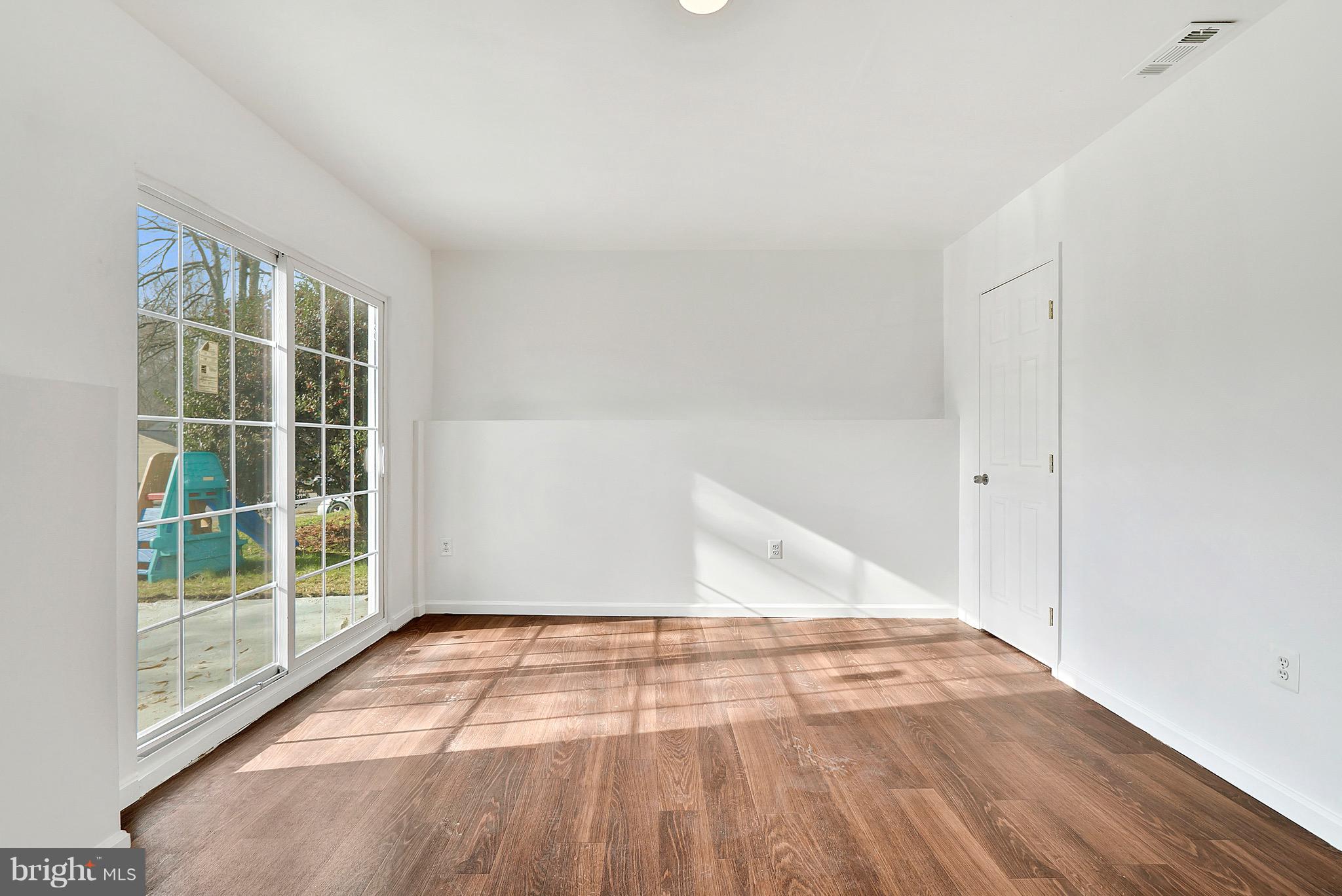 3200 Napper Road Alexandria, VA 22306 - Photo 22 of 37 Lower Level Bedroom5/Den
