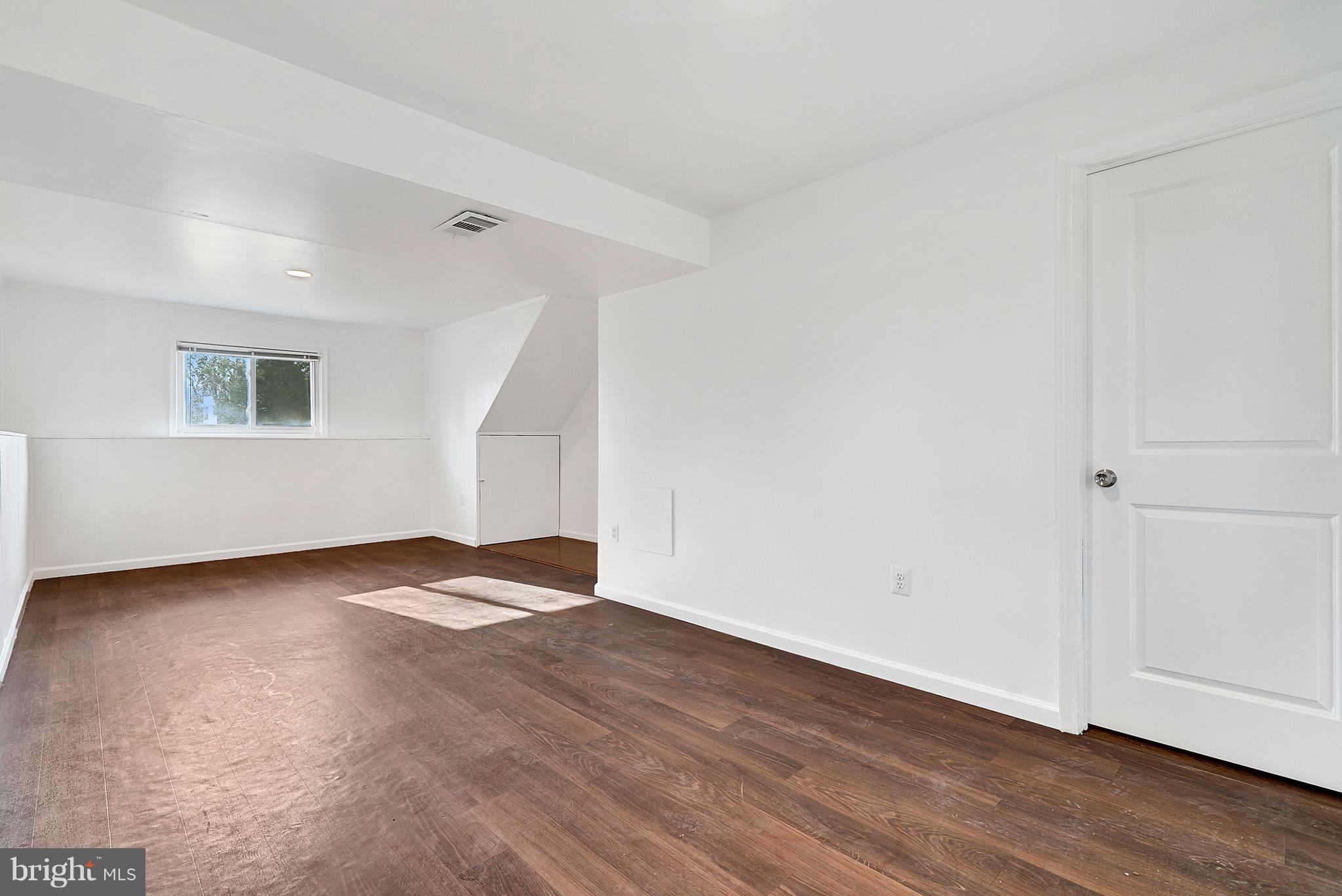 3200 Napper Road Alexandria, VA 22306 - Photo 25 of 37 Lower Level Family Room