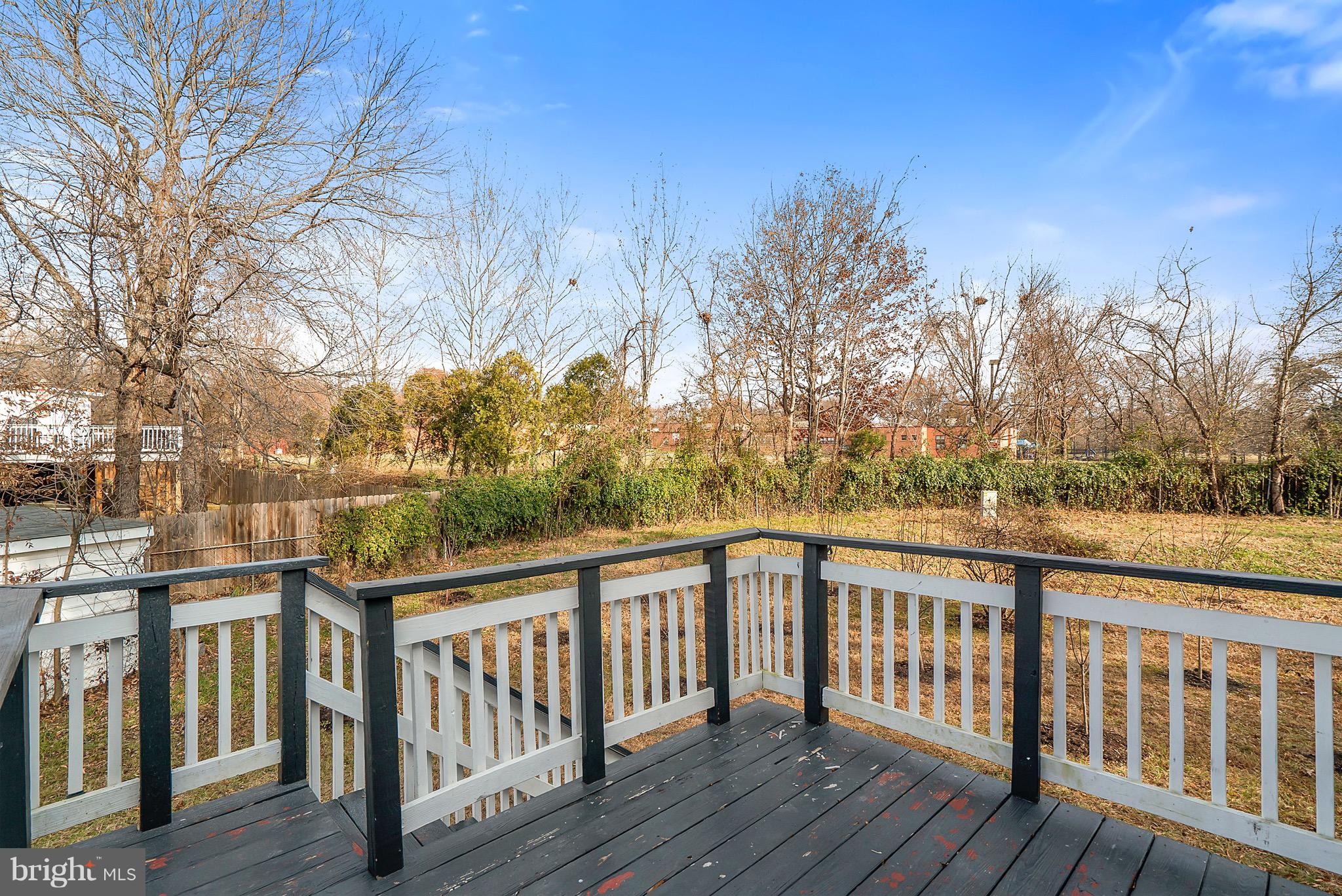 3200 Napper Road Alexandria, VA 22306 - Photo 31 of 37 View from back deck