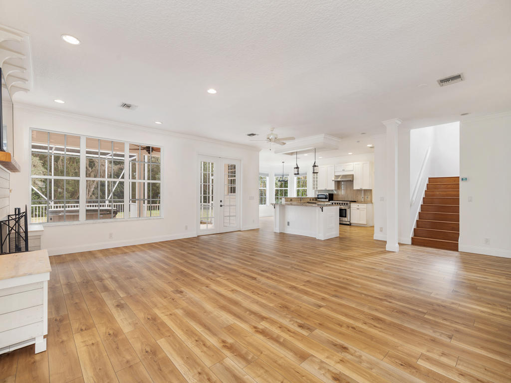 1001 Southeast Ranch Road Northeast Jupiter, FL 33478 - Photo 8 of 32 Great Room