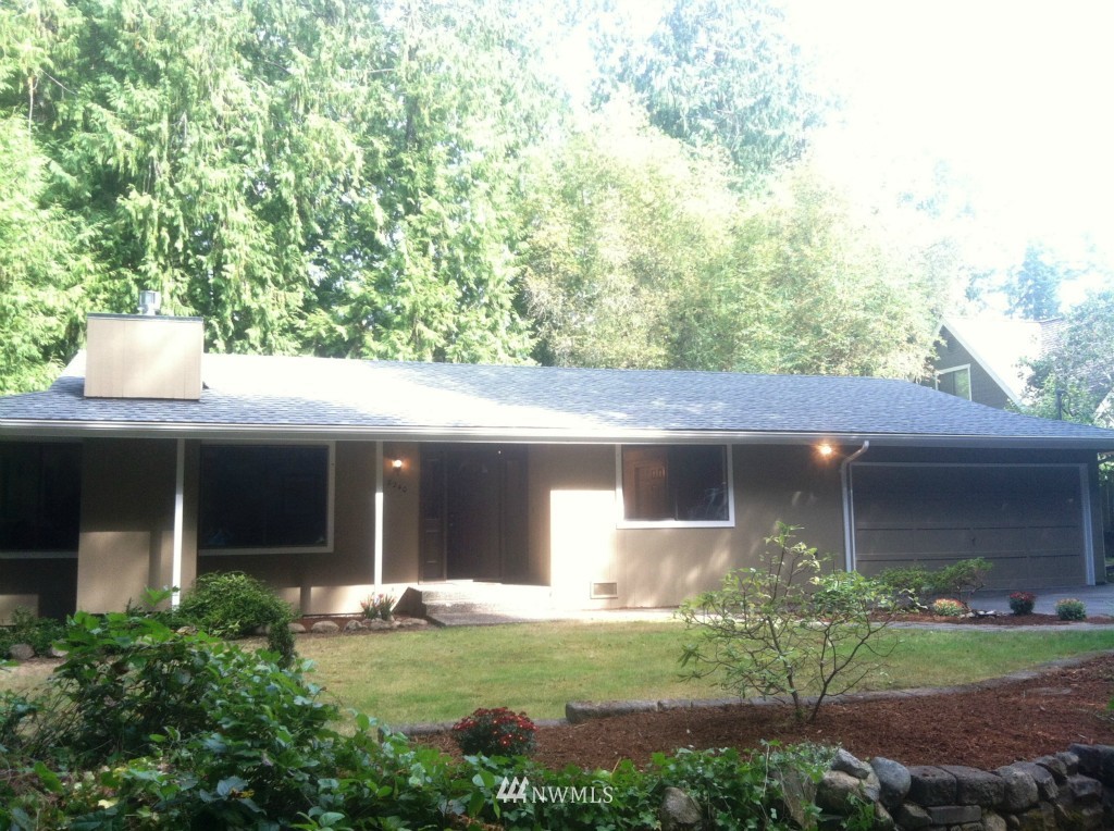 8240 Hansen Road Northeast Bainbridge Island, WA 98110 - Photo 2 of 15 Gallery Image 2