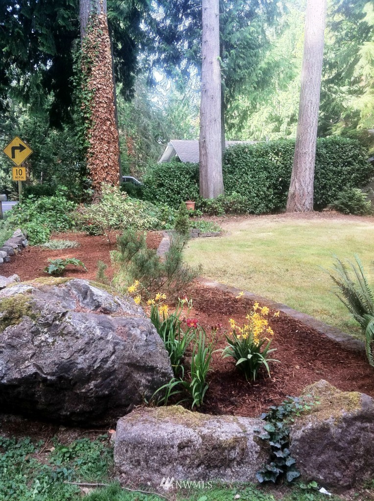 8240 Hansen Road Northeast Bainbridge Island, WA 98110 - Photo 15 of 15 Gallery Image 15
