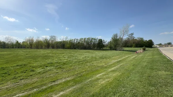 a view of an outdoor space and a yard