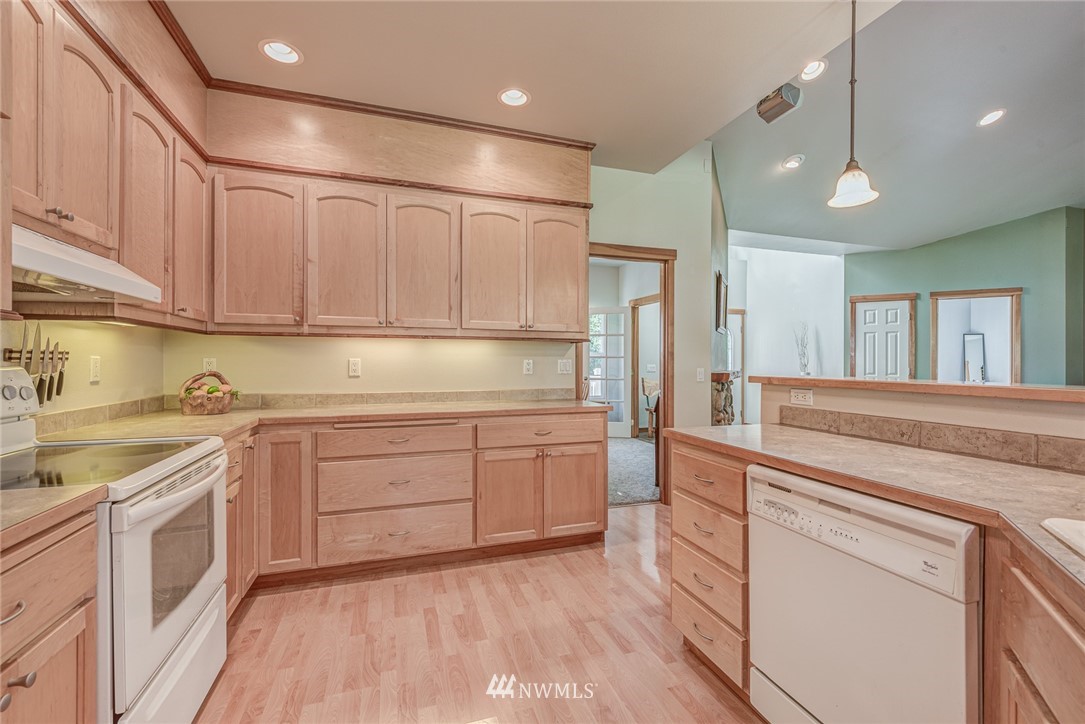 490 South Camano Ridge Road Camano Island, WA 98282 - Photo 11 of 40 Gallery Image 11