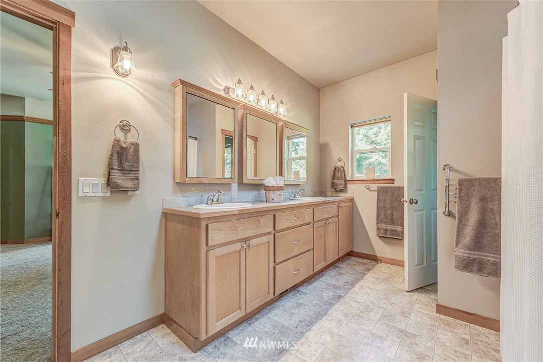 490 South Camano Ridge Road Camano Island, WA 98282 - Photo 16 of 40 Gallery Image 16