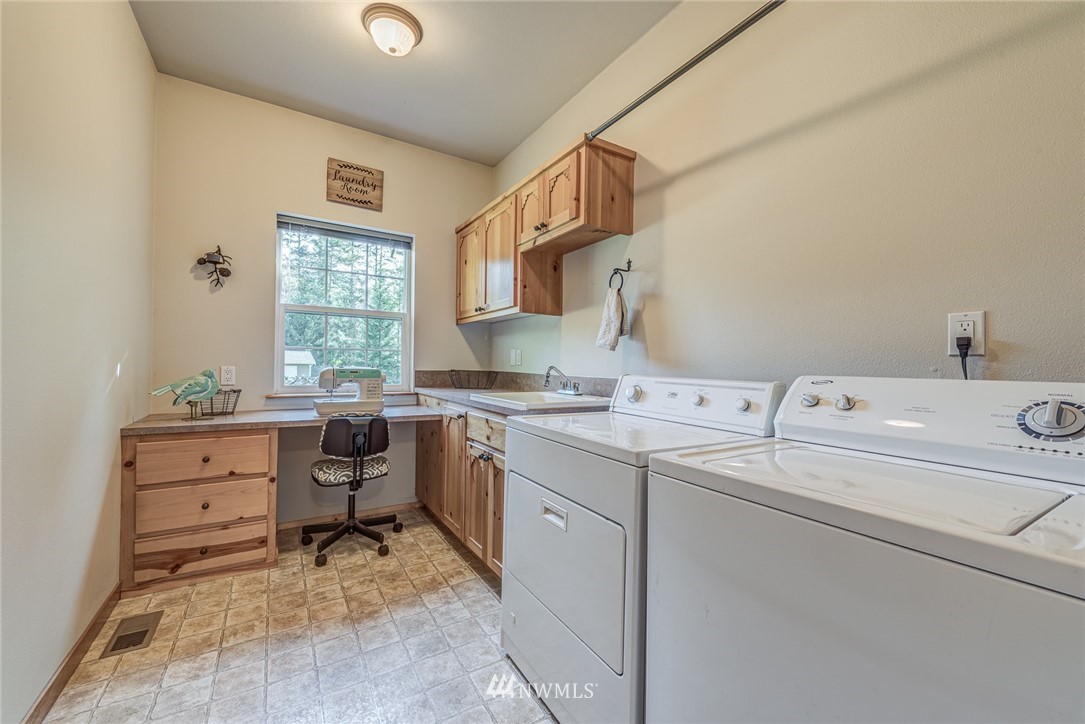 490 South Camano Ridge Road Camano Island, WA 98282 - Photo 21 of 40 Gallery Image 21