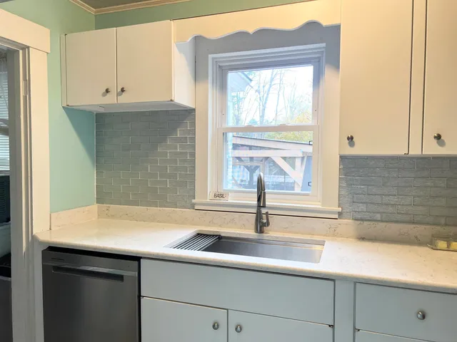 $320,000 | 35 Woodland Street, Claremont, NH 03743