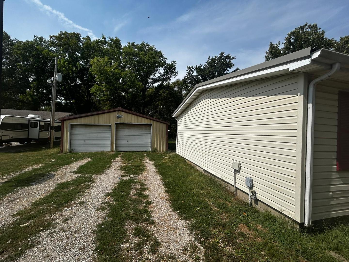 3073 Hotze Road Salem, IL 62881 - Photo 2 of 20 a view of backyard of house