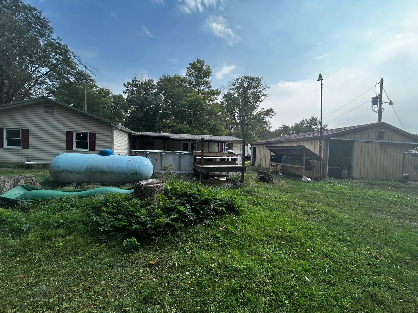 3073 Hotze Road Salem, IL 62881 - Photo 4 of 20 a house view with a garden space