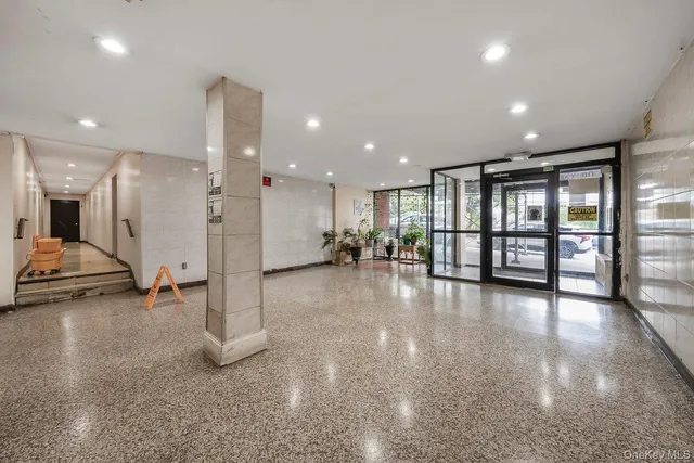 $225,000 | 86-16 60th Avenue, Unit 2B | Rego Park