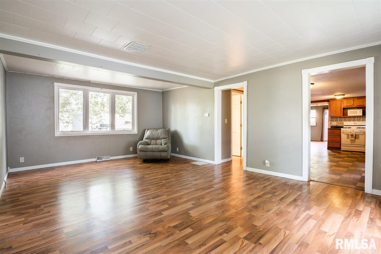706 Chestnut Street Delavan, IL 61734 - Photo 13 of 32 Gallery Image 13