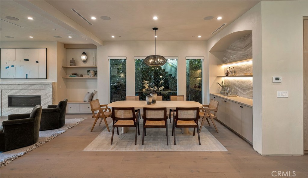 12113 Maxwellton Road Studio City, CA 91604 - Photo 4 of 42