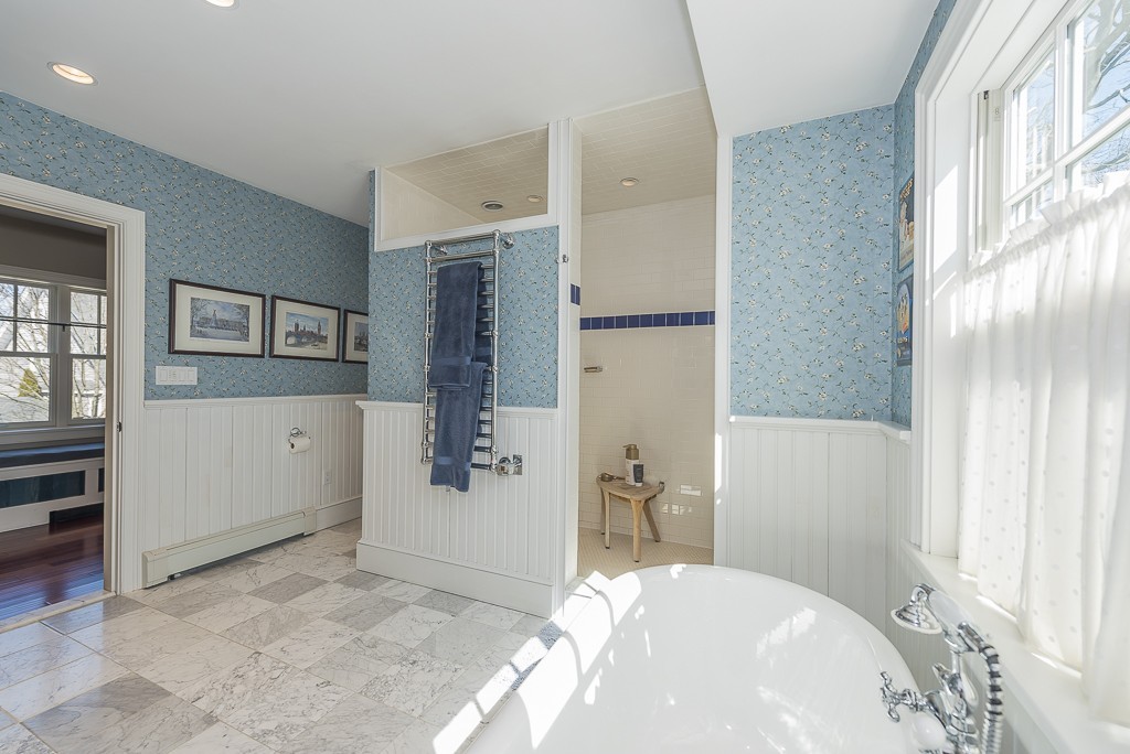 2 Clark Road Swampscott, MA 01907 - Photo 18 of 30 Gallery Image 18