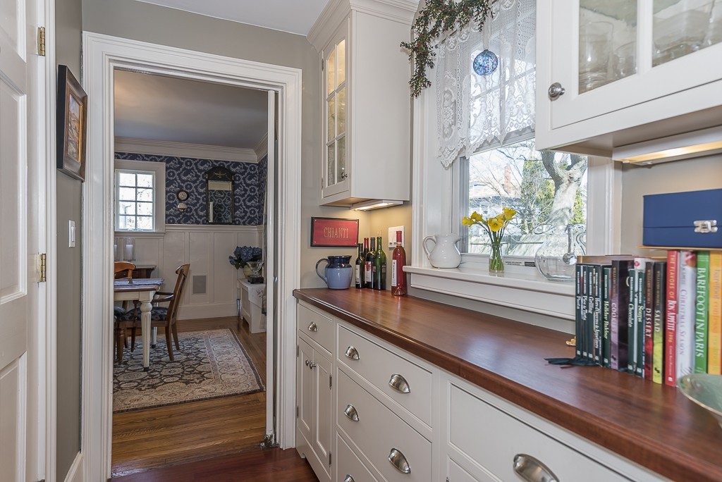 2 Clark Road Swampscott, MA 01907 - Photo 10 of 30 Gallery Image 10