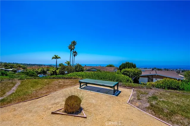 $3,799,000 | 21 Beachcomber Drive, Corona del Mar, CA 92625