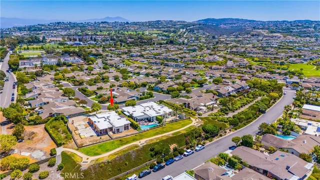 $3,799,000 | 21 Beachcomber Drive, Corona del Mar, CA 92625