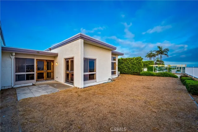 $3,799,000 | 21 Beachcomber Drive, Corona del Mar, CA 92625