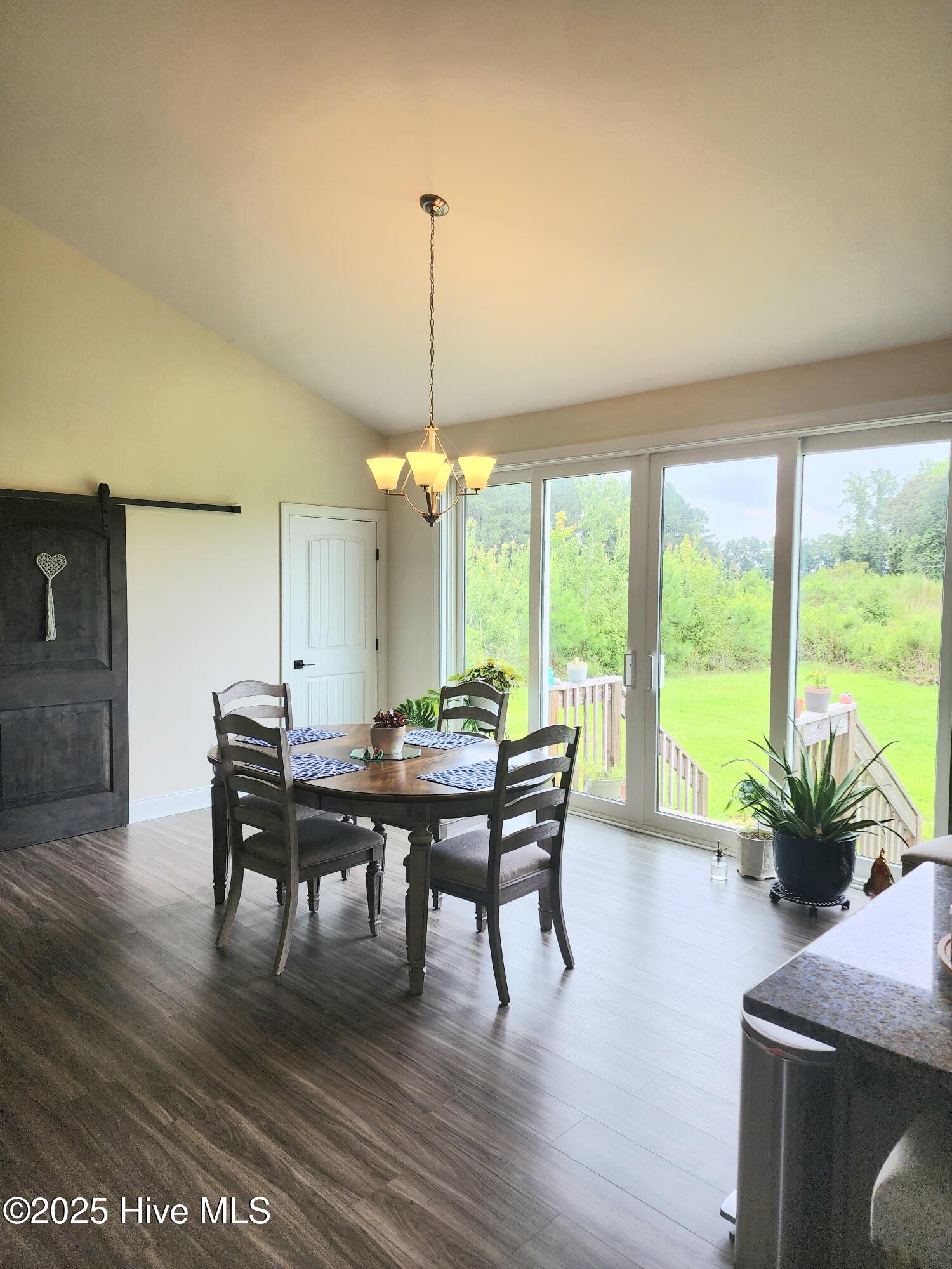 3763 Piney Woods Road Burgaw, NC 28425 - Photo 10 of 38 Dining room