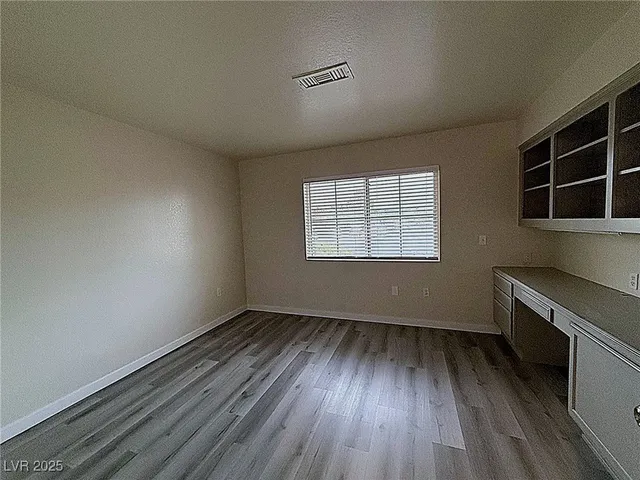 $1,900 | 8605 Glenmore Drive, Las Vegas, NV 89134