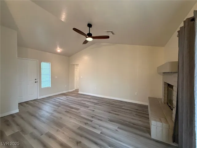 $1,900 | 8605 Glenmore Drive, Las Vegas, NV 89134