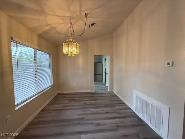 $1,900 | 8605 Glenmore Drive, Las Vegas, NV 89134