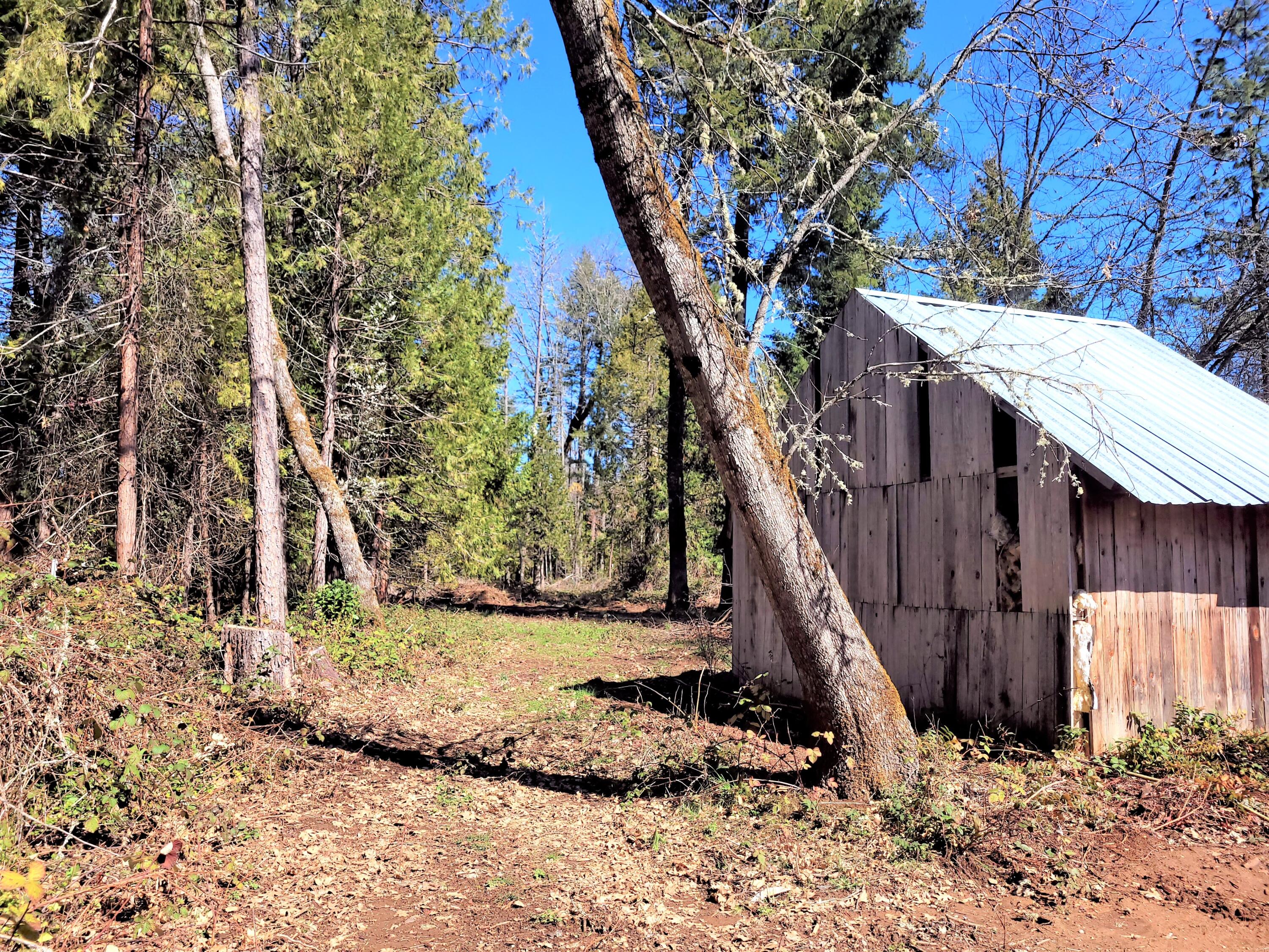 5212 Holland Loop Road Cave Junction, OR 97523 - Photo 25 of 27 21.2