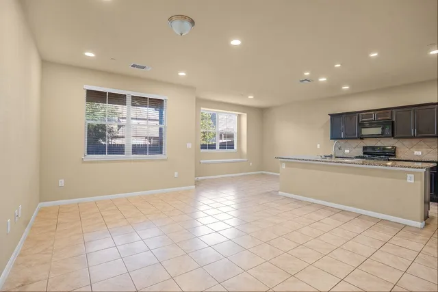 $290,000 | 2880 Donnell Drive, Unit 2003, Round Rock, TX 78664