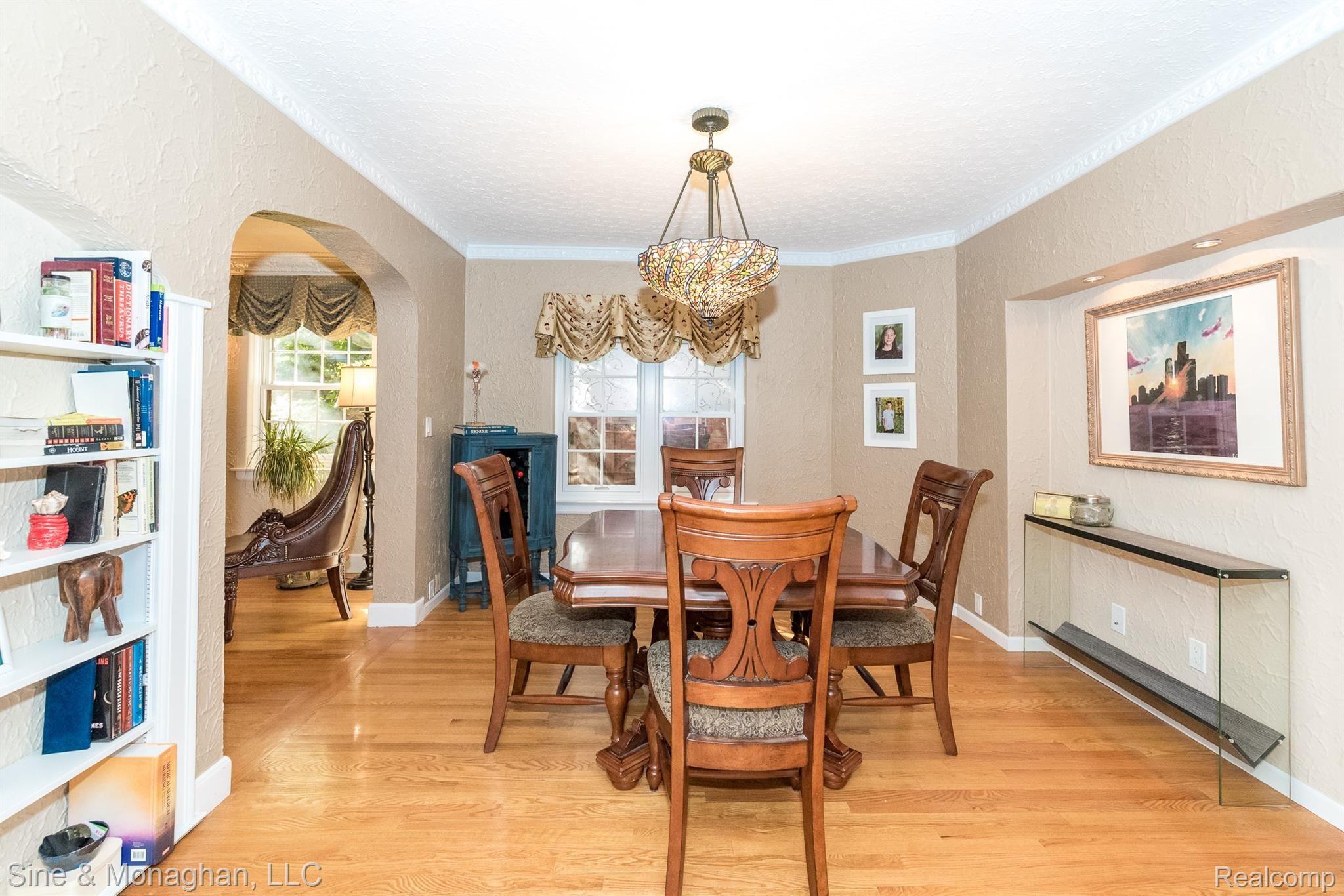775 Washington Road Grosse Pointe, MI 48230 - Photo 14 of 48 DSC_9891.jpg