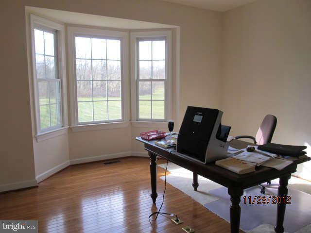20501 Wilderness Run Road Boonsboro, MD 21713 - Photo 8 of 30 Interior (General)