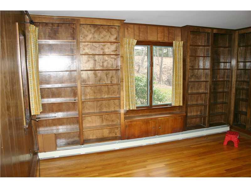 88 West View Road Damariscotta, ME 04543 - Photo 4 of 13 Other. Library/Office